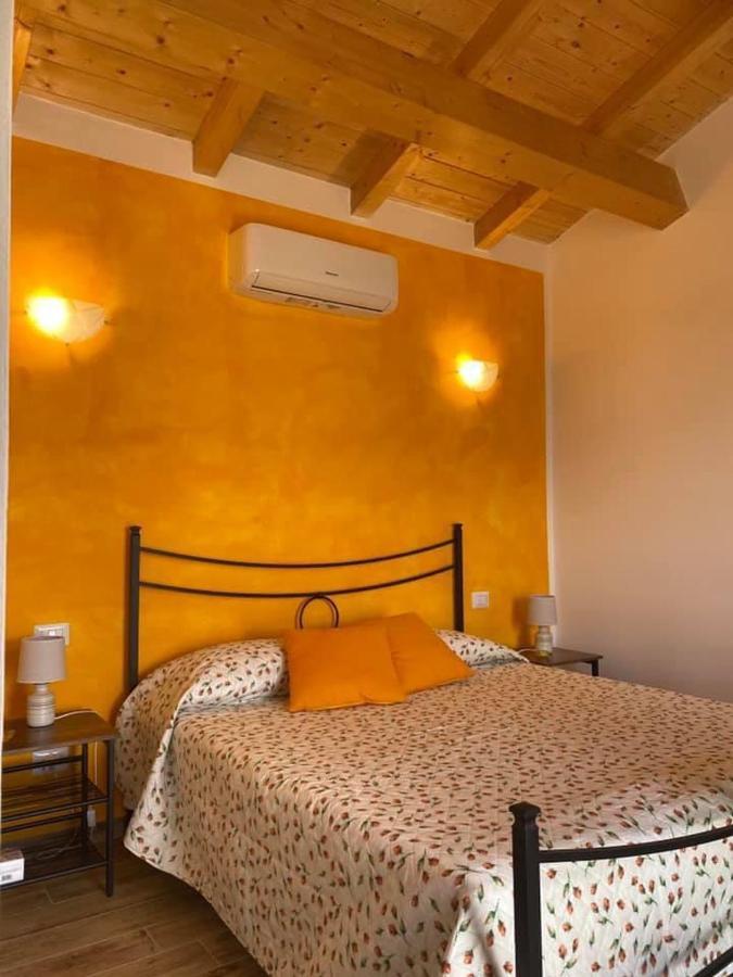 Il Melarancio Bed & Breakfast Пеша Романа Екстериор снимка