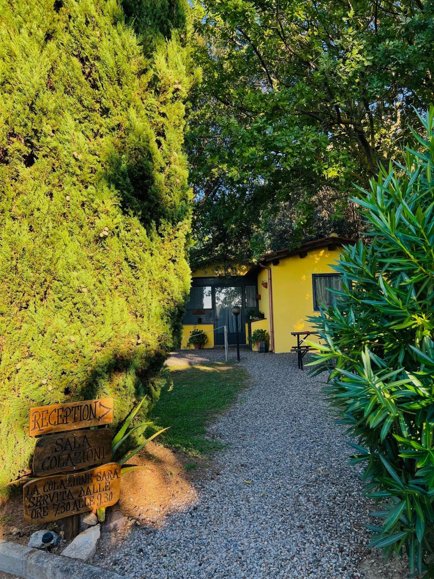 Il Melarancio Bed & Breakfast Пеша Романа Екстериор снимка